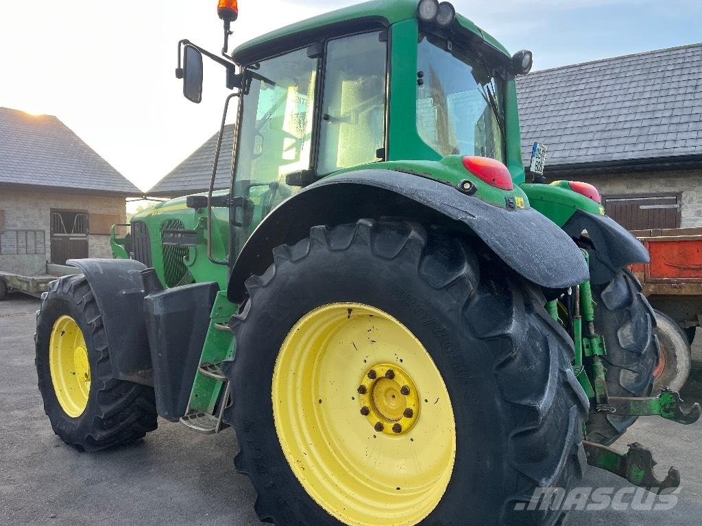 John Deere 6820 Trattori