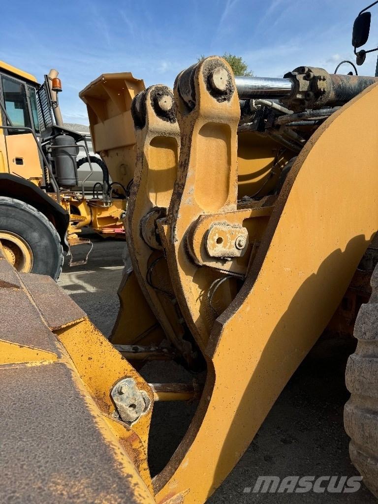 CAT 980 K Pale gommate