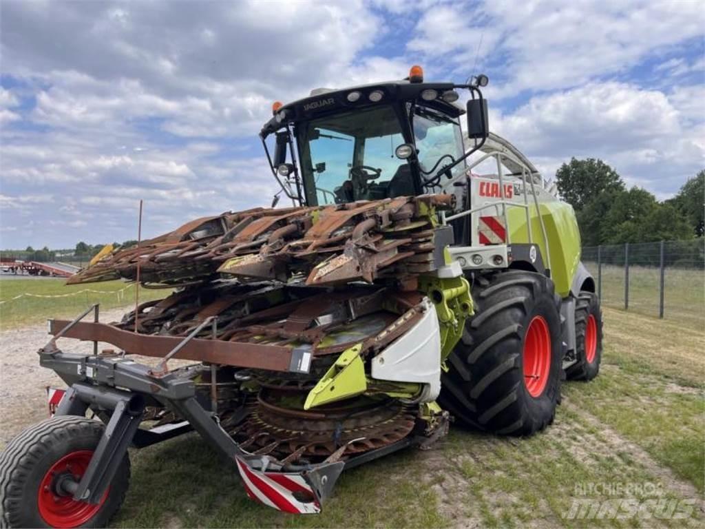 CLAAS Jaguar 980 Trince semoventi