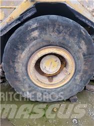 Volvo A25 Pneumatici, ruote e cerchioni