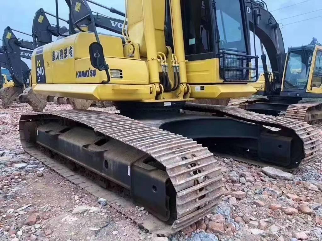Komatsu PC 240 Escavatori cingolati