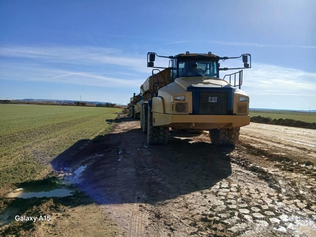 CAT 745 Dumpers articolati