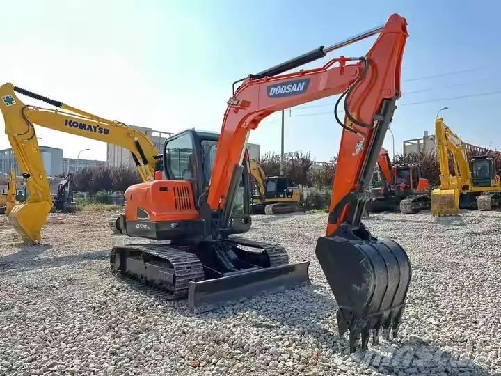 Doosan DX60-9C Escavatori cingolati