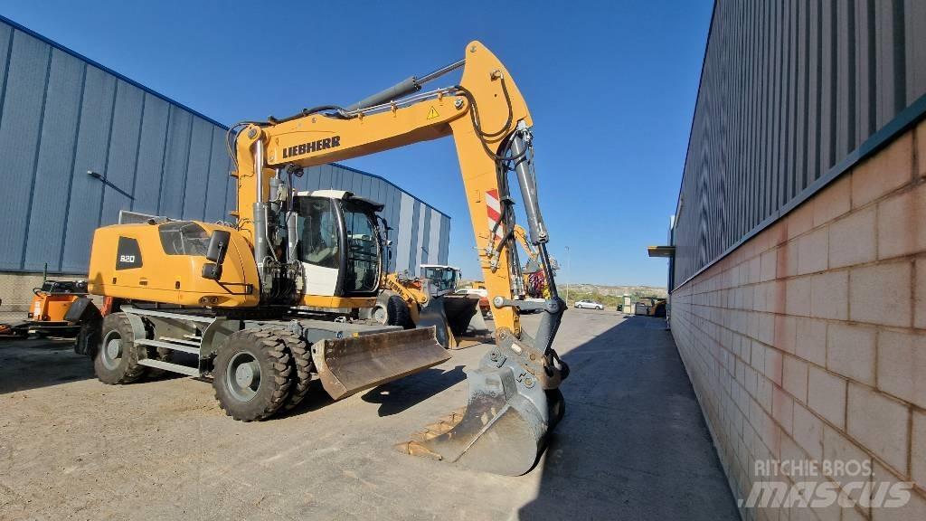Liebherr A 920 Escavatori gommati