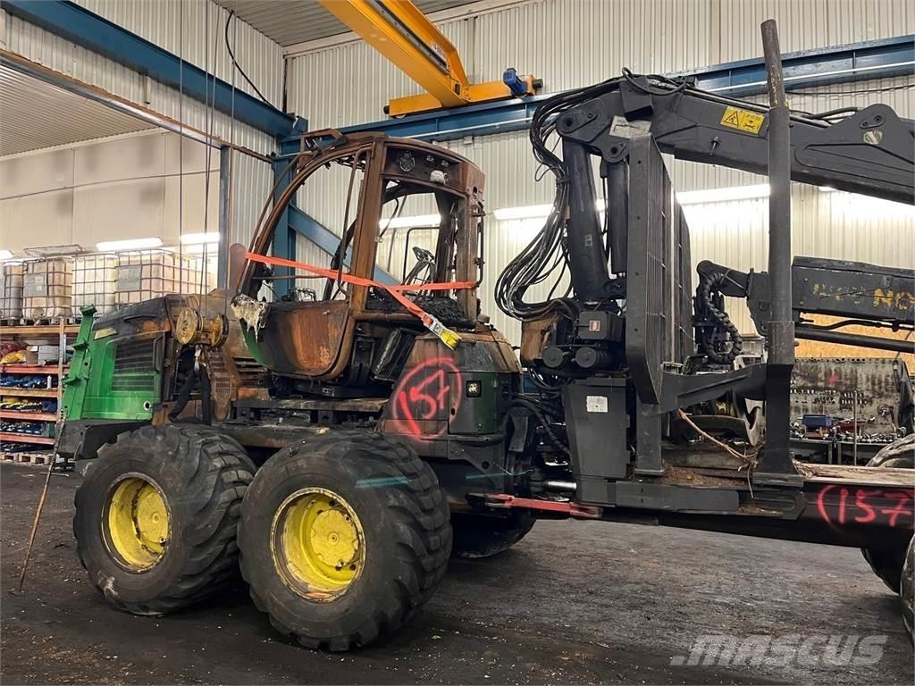 John Deere 1210E Forwarder