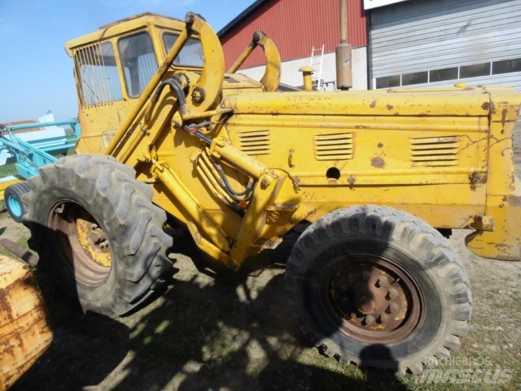 Volvo 218 TD Pale gommate