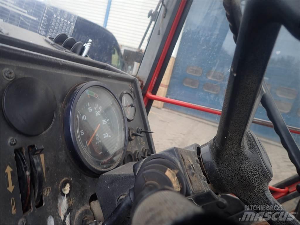 Valmet 705 Trattori