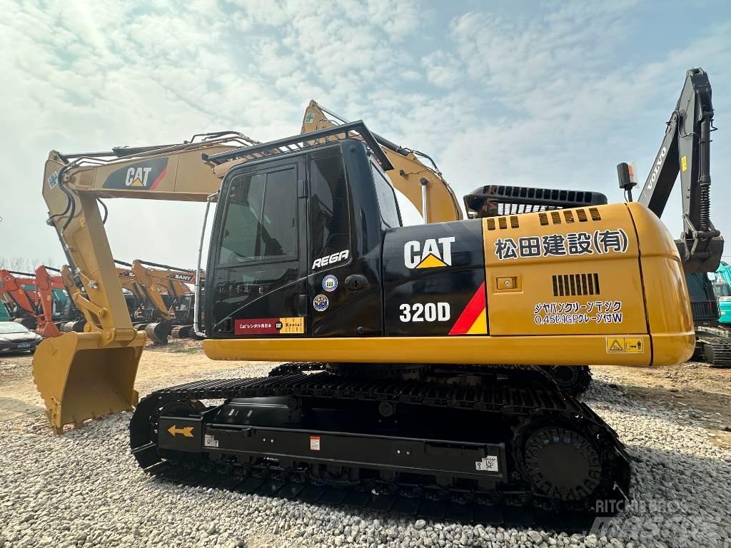 CAT 320 D Escavatori medi 7t - 12t