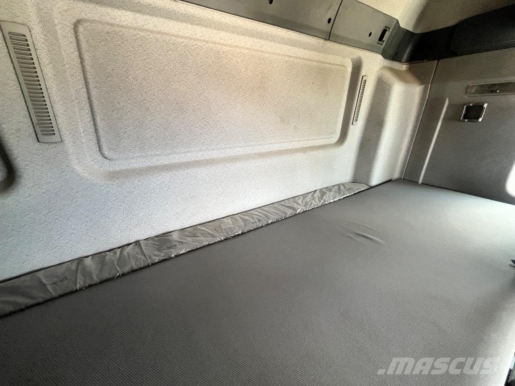MAN TGA 18.350 Motrici centinate
