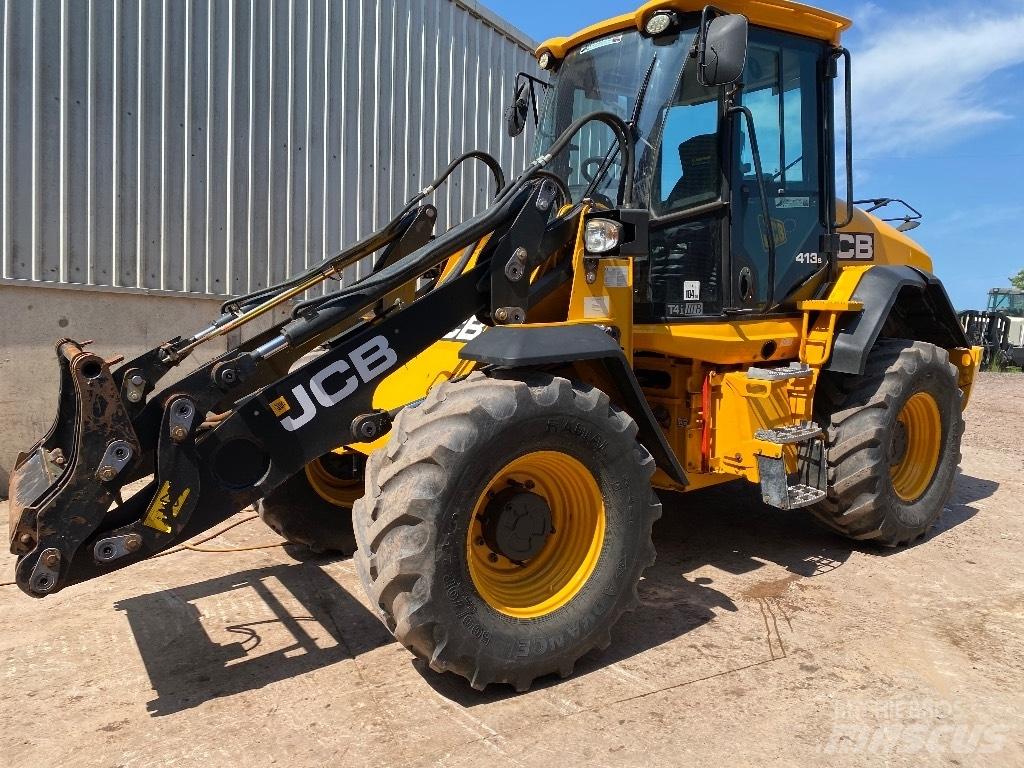 JCB 413 S Pale gommate
