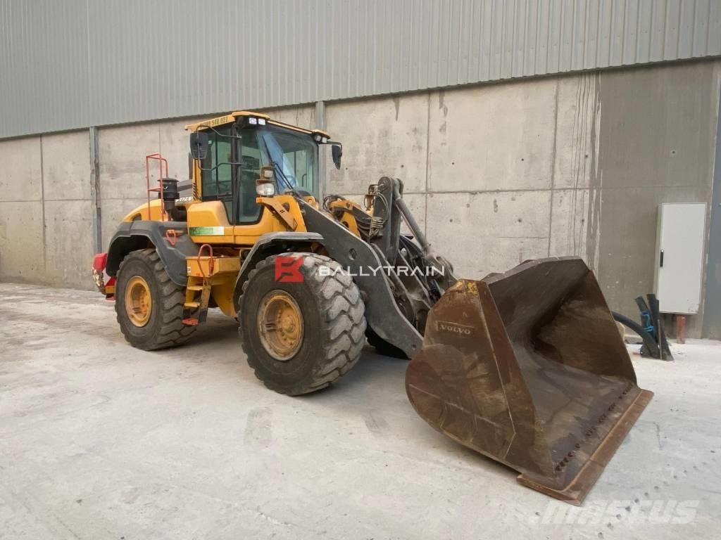 Volvo L 120 H Pale gommate