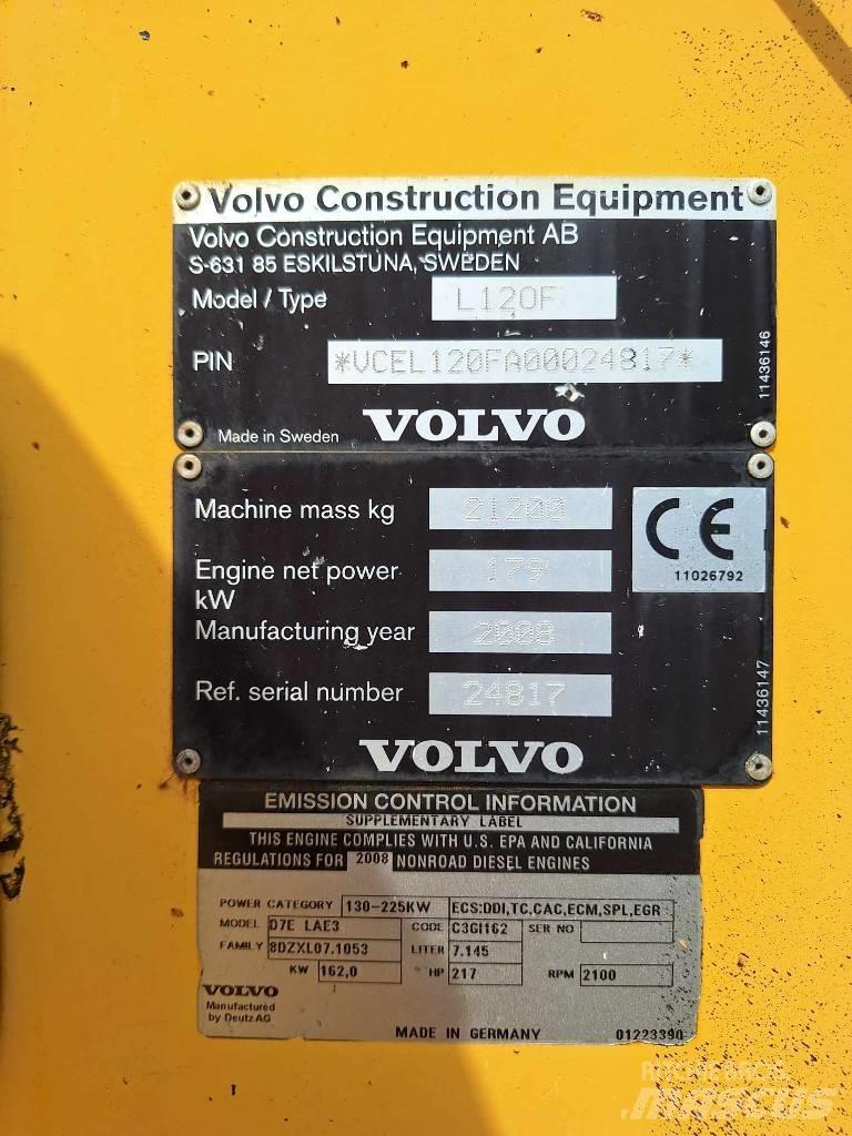 Volvo L 120 F Pale gommate