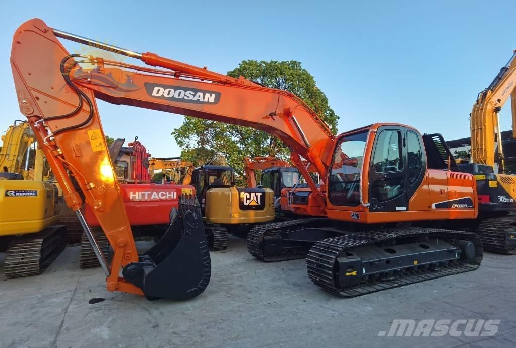 Doosan DX 225 LC Escavatori cingolati