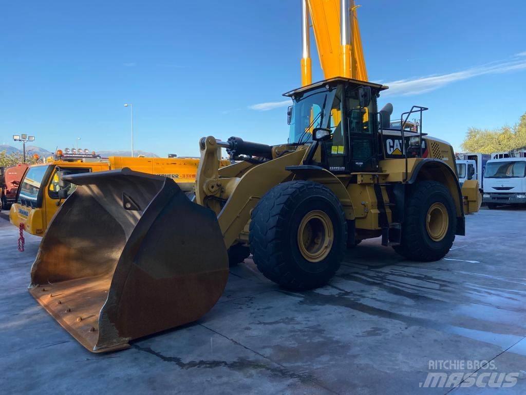 CAT 972M XE Pale gommate
