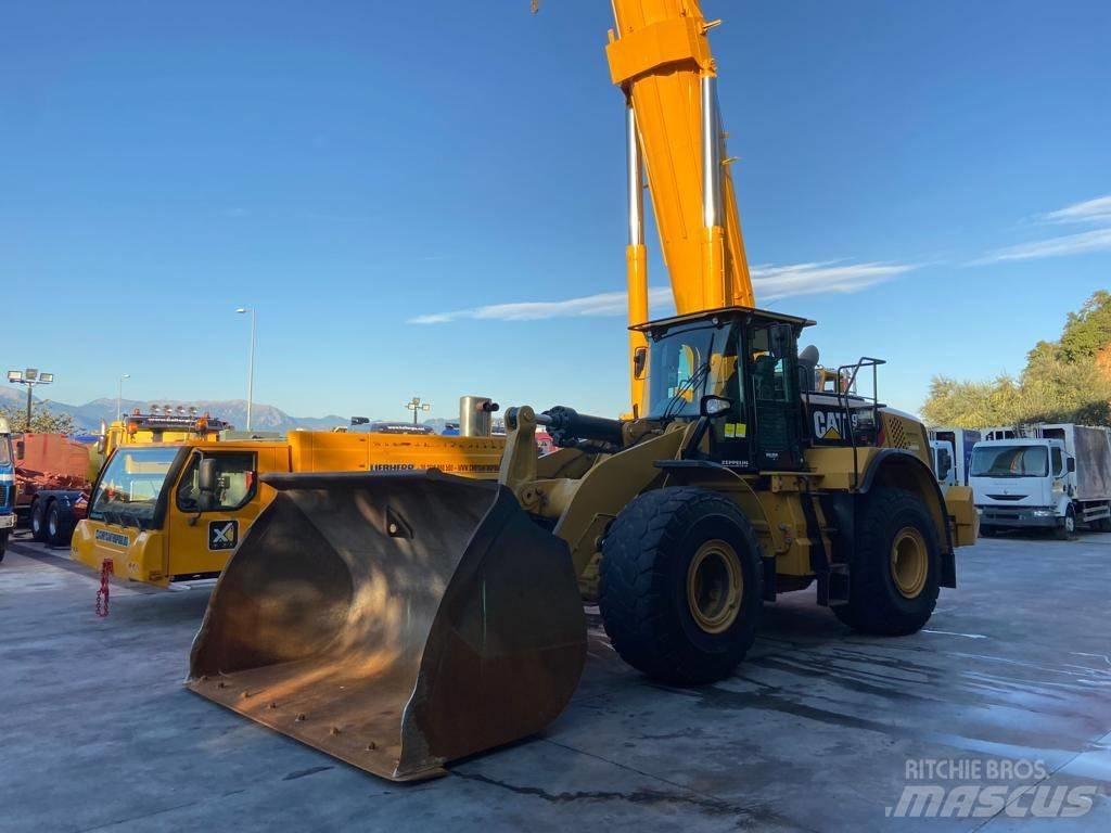 CAT 972M XE Pale gommate