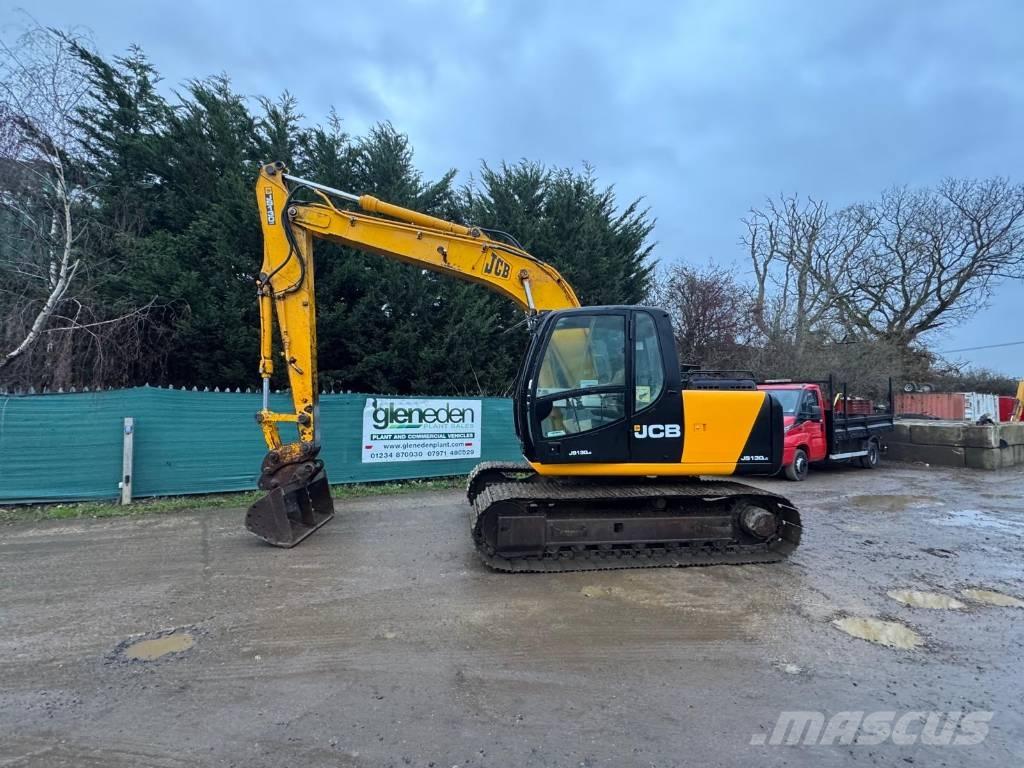 JCB JS 130 Escavatori cingolati