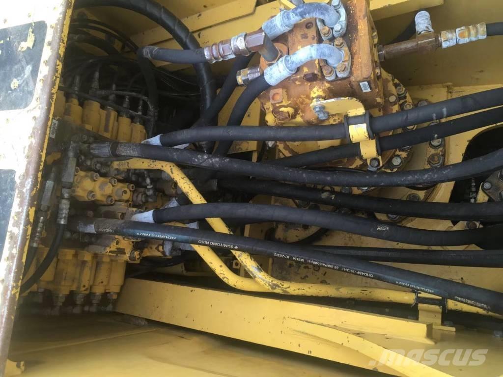 Komatsu pc220-8 Escavatori cingolati