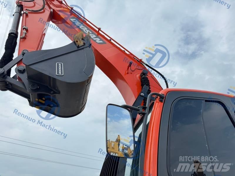 Doosan DX 225 LC-9C Escavatori cingolati