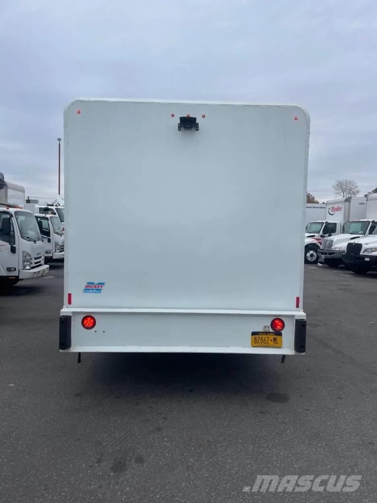 International 4300 Camion per la consegna bevande