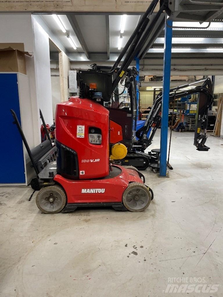 Manitou 100 VJR Sollevatori verticali