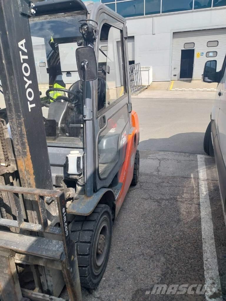 Toyota 02-8FDF25 Carrelli elevatori diesel