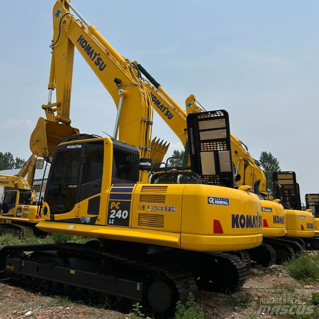 Komatsu 240-8 Escavatori cingolati
