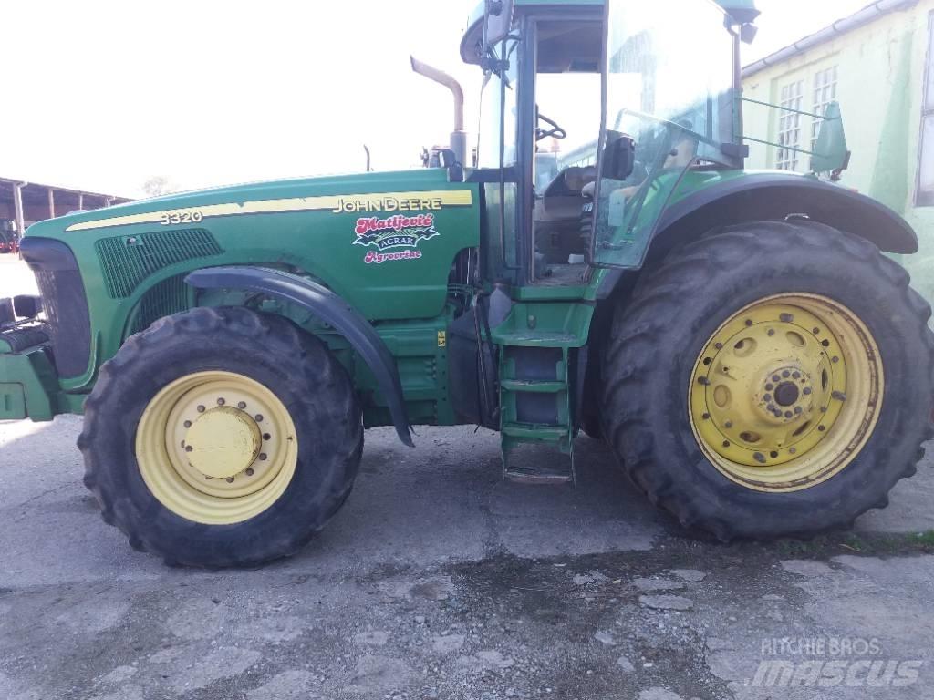 John Deere 8320 Trattori