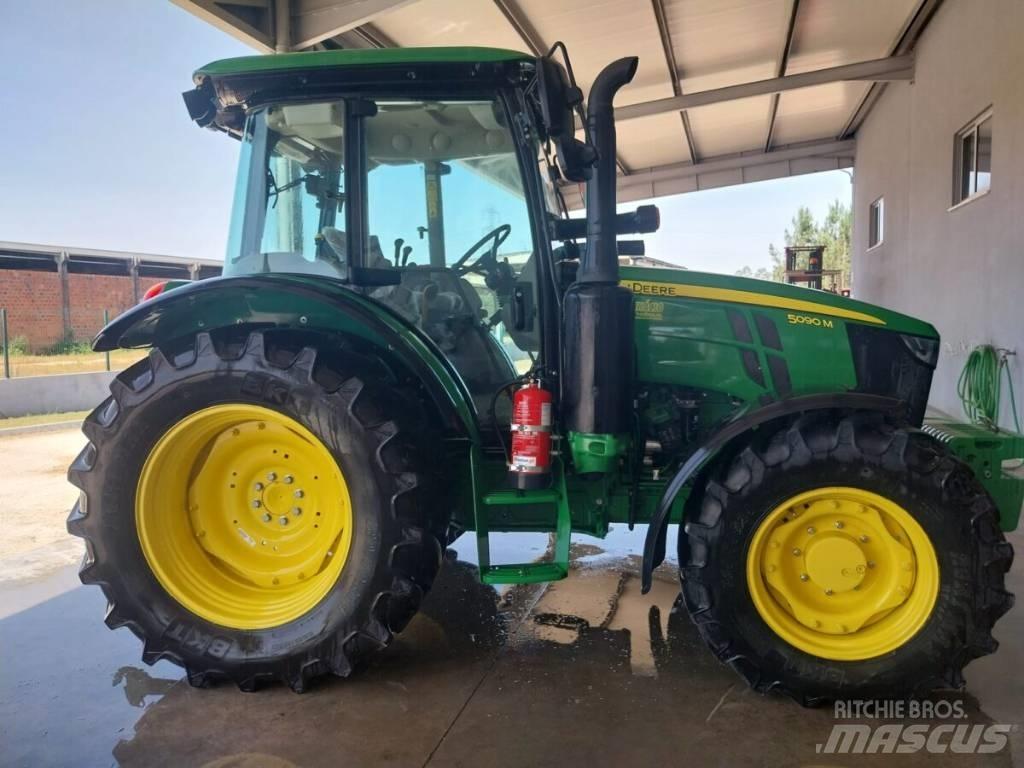 John Deere 5090 M Trattori