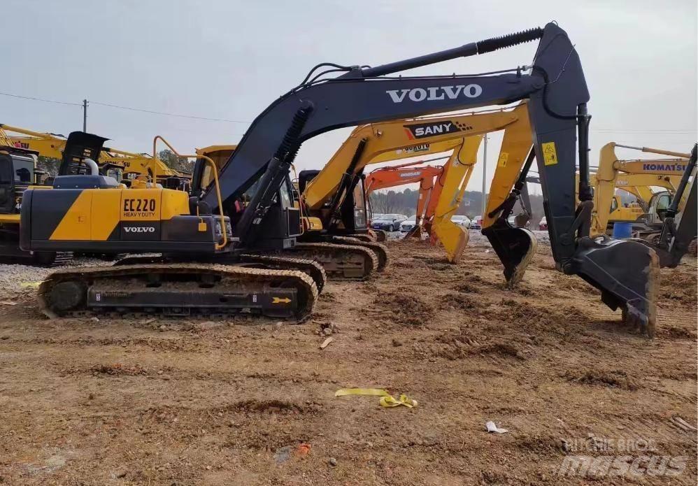 Volvo EC 220 Escavatori cingolati