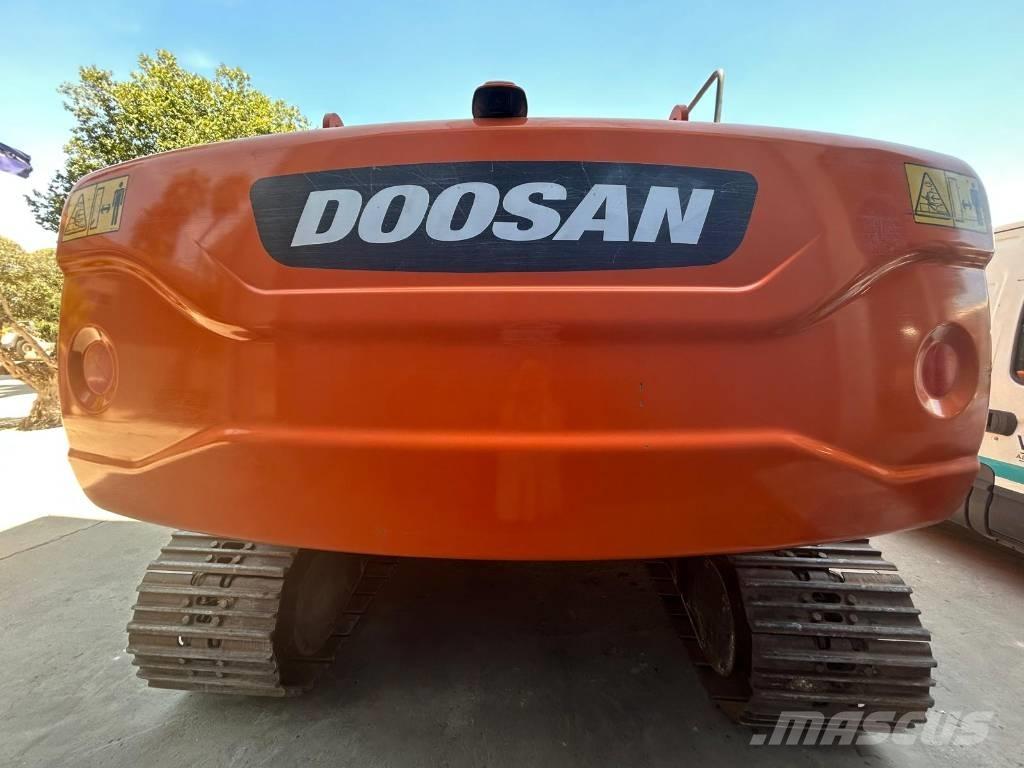 Doosan DX 225 Escavatori cingolati
