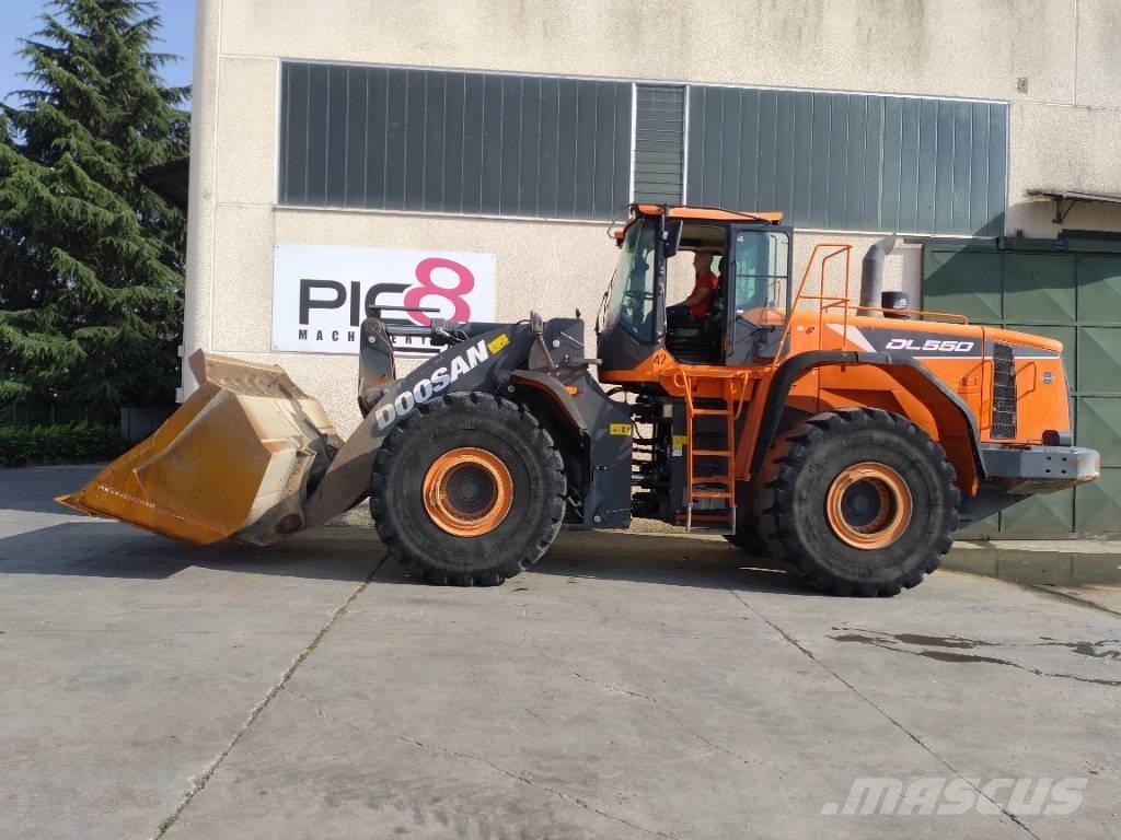 Develon DL 550-5 Pale gommate