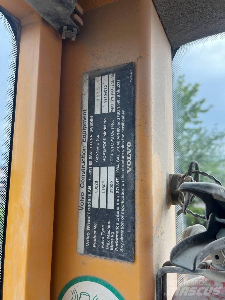Volvo L 180 E Pale gommate
