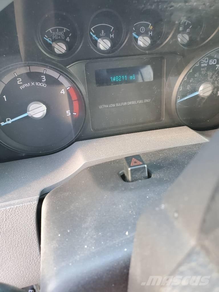 Ford F 550 SD Camion con sponde ribaltabili