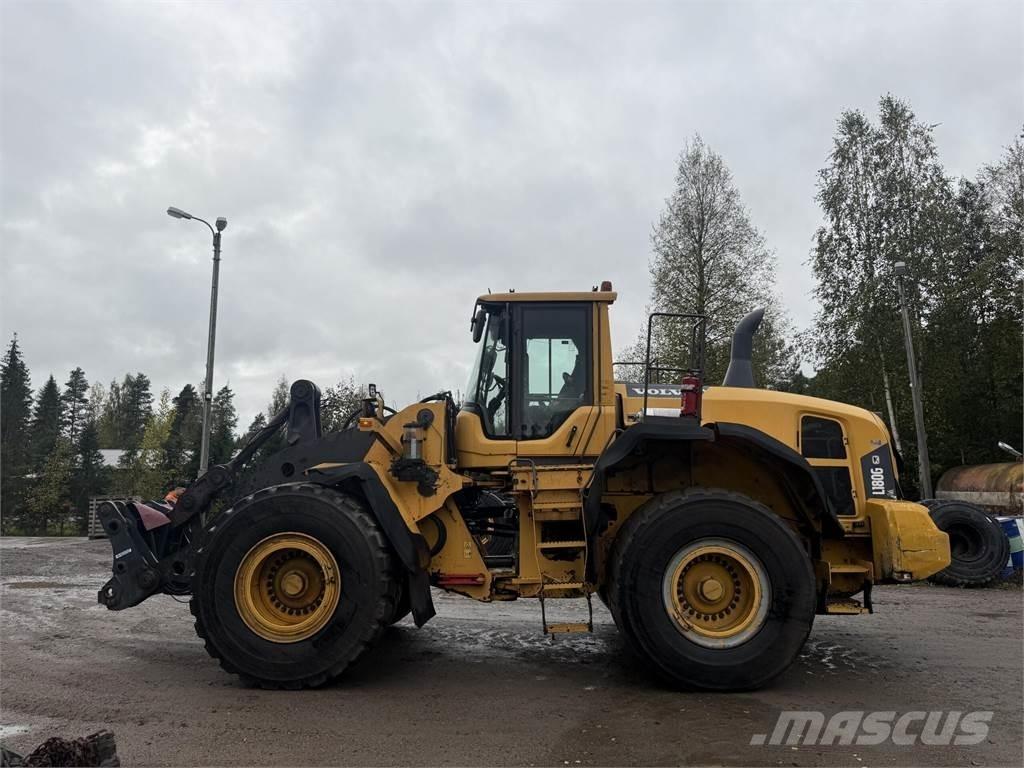 Volvo L180G Pale gommate