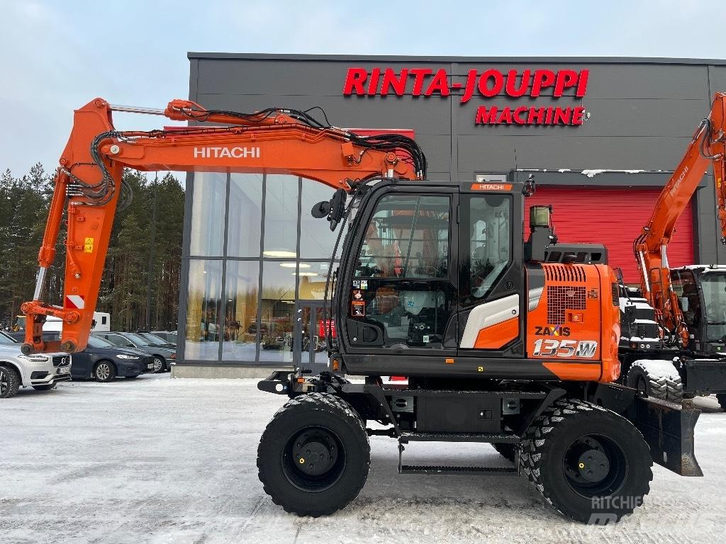 Hitachi ZX 135 W-7 Escavatori gommati
