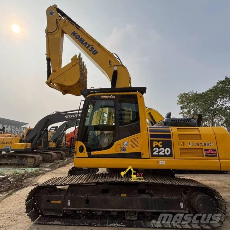 Komatsu PC 220-8 Escavatori cingolati