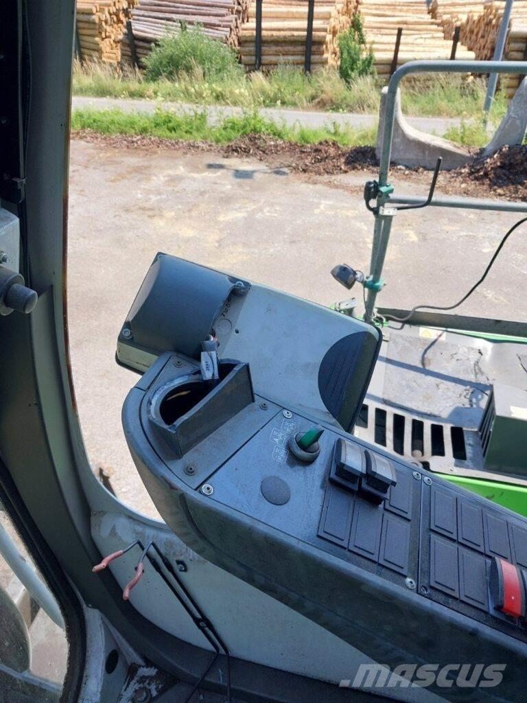 Sennebogen 730E Movimentazione rifiuti