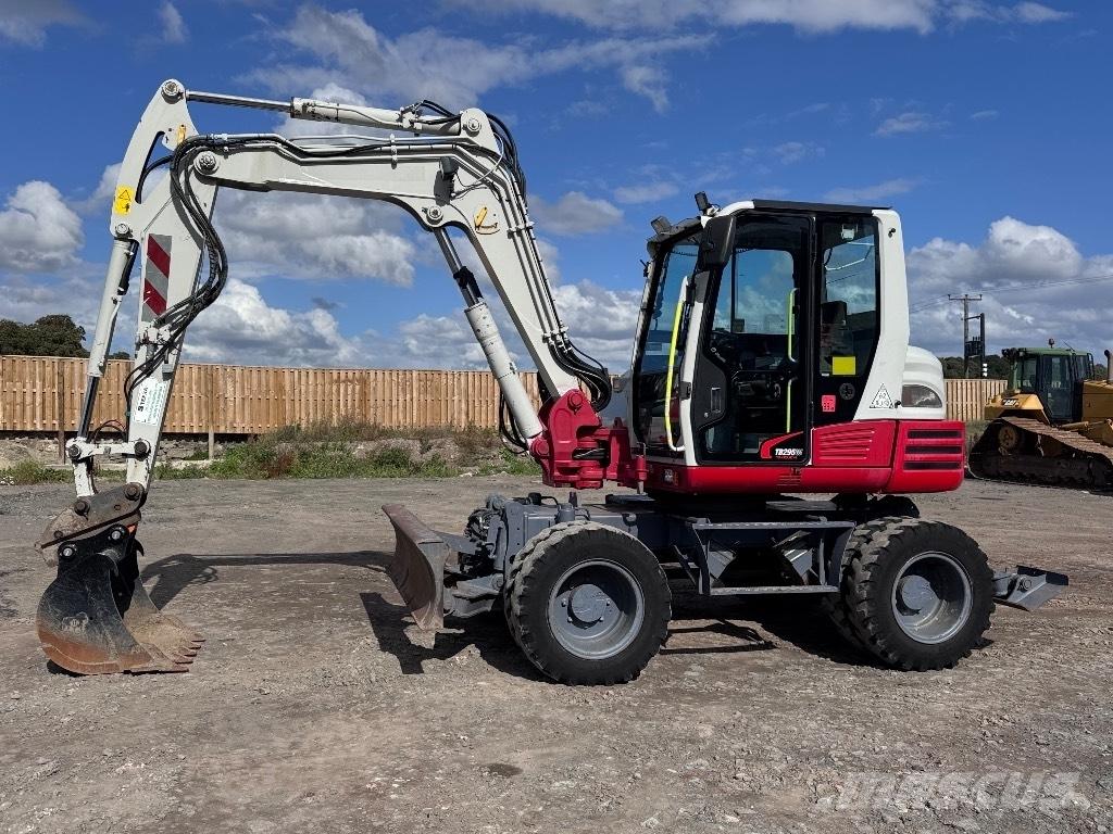 Takeuchi TB 295 W Escavatori gommati
