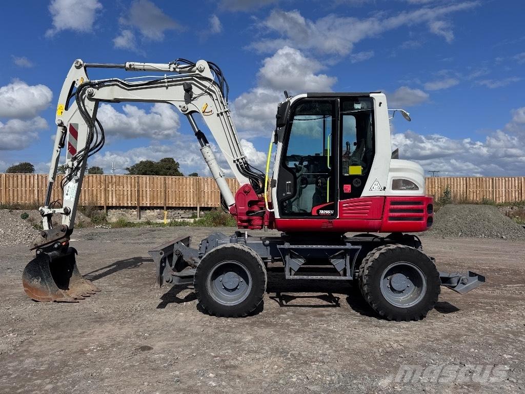 Takeuchi TB 295 W Escavatori gommati