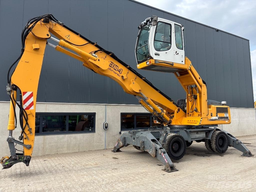 Liebherr A 904 C HD Movimentazione rifiuti