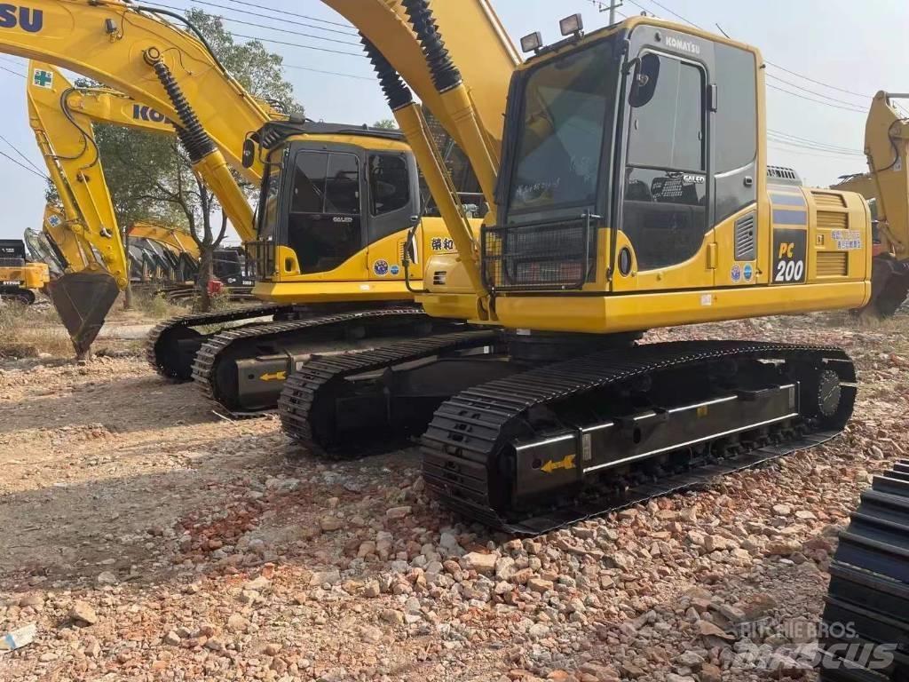 Komatsu PC200 Escavatori cingolati