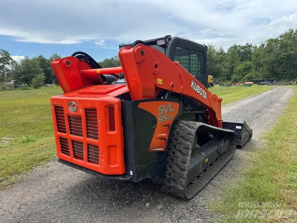 Kubota SVL 95-2 S Mini Pale Gommate