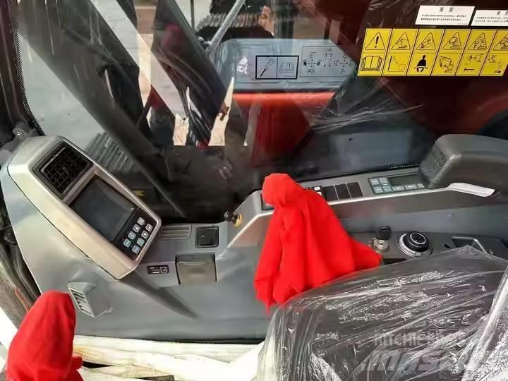 Doosan DX300LC-9C Escavatori cingolati