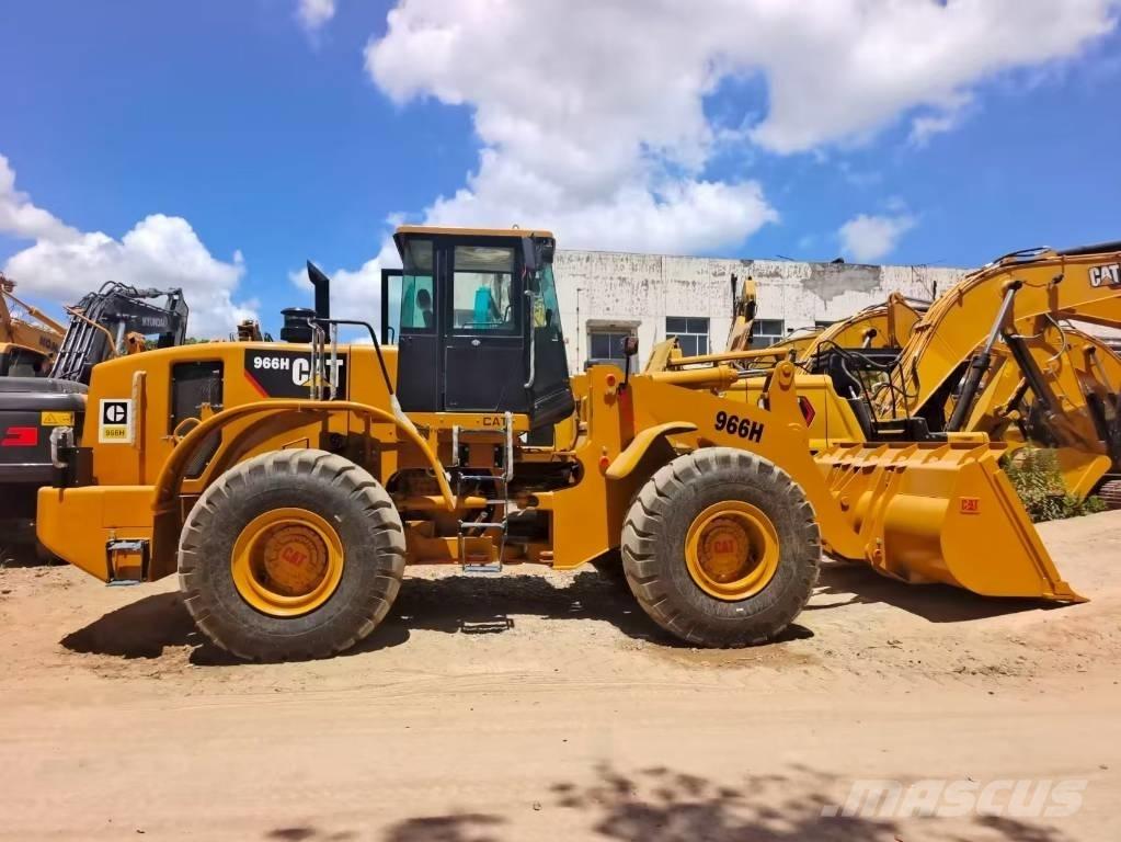 CAT 966 H Pale gommate