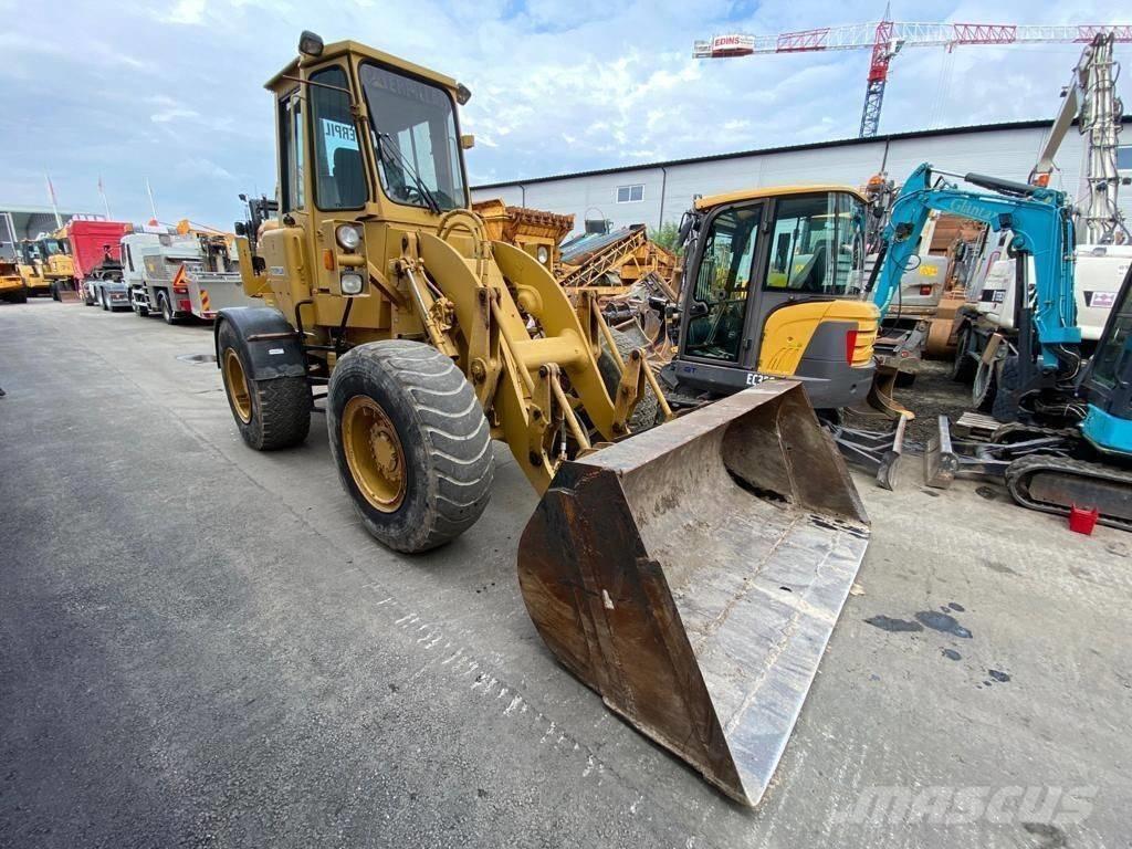 CAT 920 Pale gommate