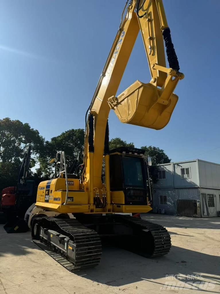 Komatsu PC 200-8 Escavatori cingolati