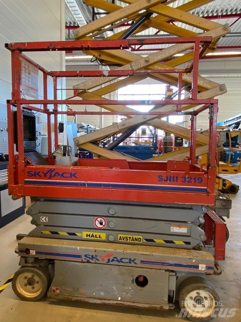 SkyJack SJ 3219 Piattaforme a pantografo
