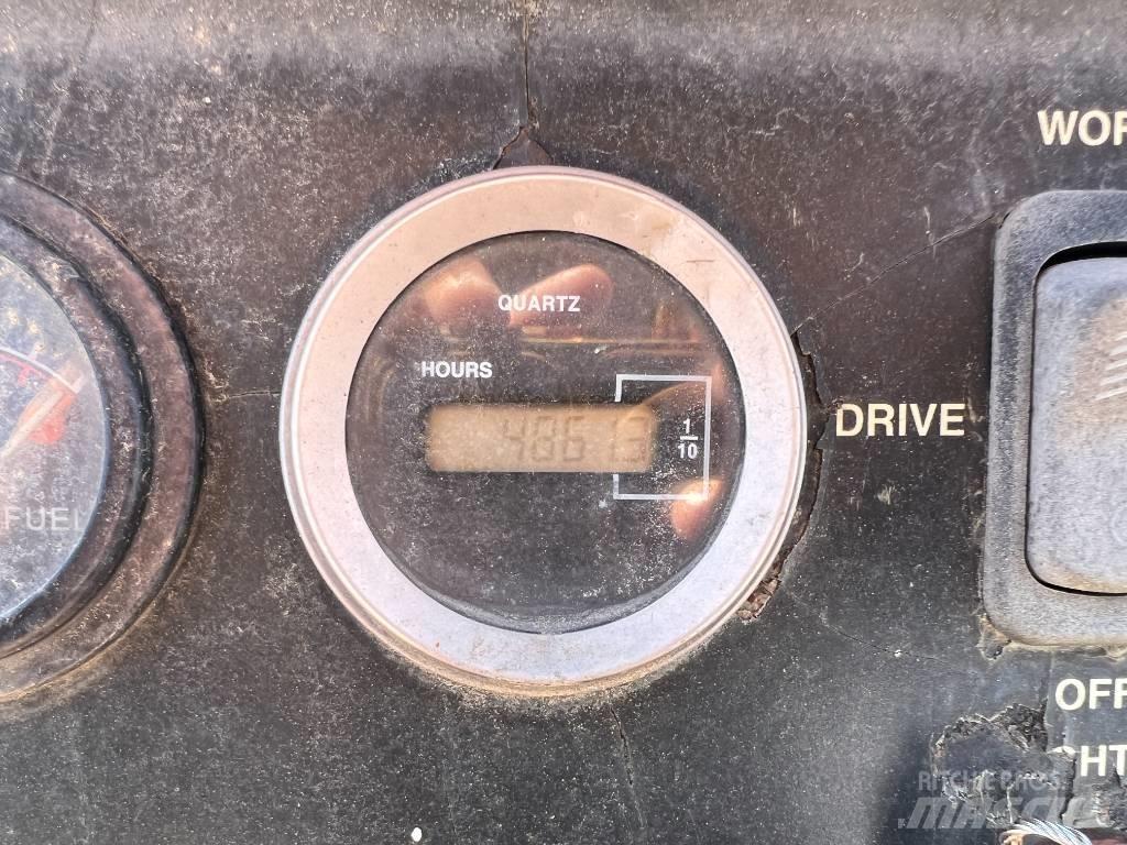 John Deere 210LE Pale frontali e scavatori