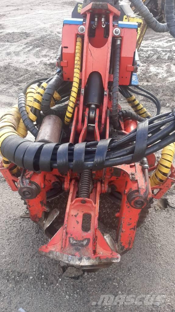 Valmet 901.2 Abbattitrici, Disboscatrici