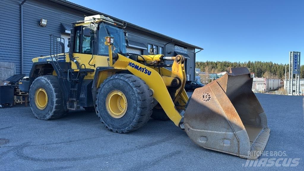 Komatsu WA 480 Pale gommate
